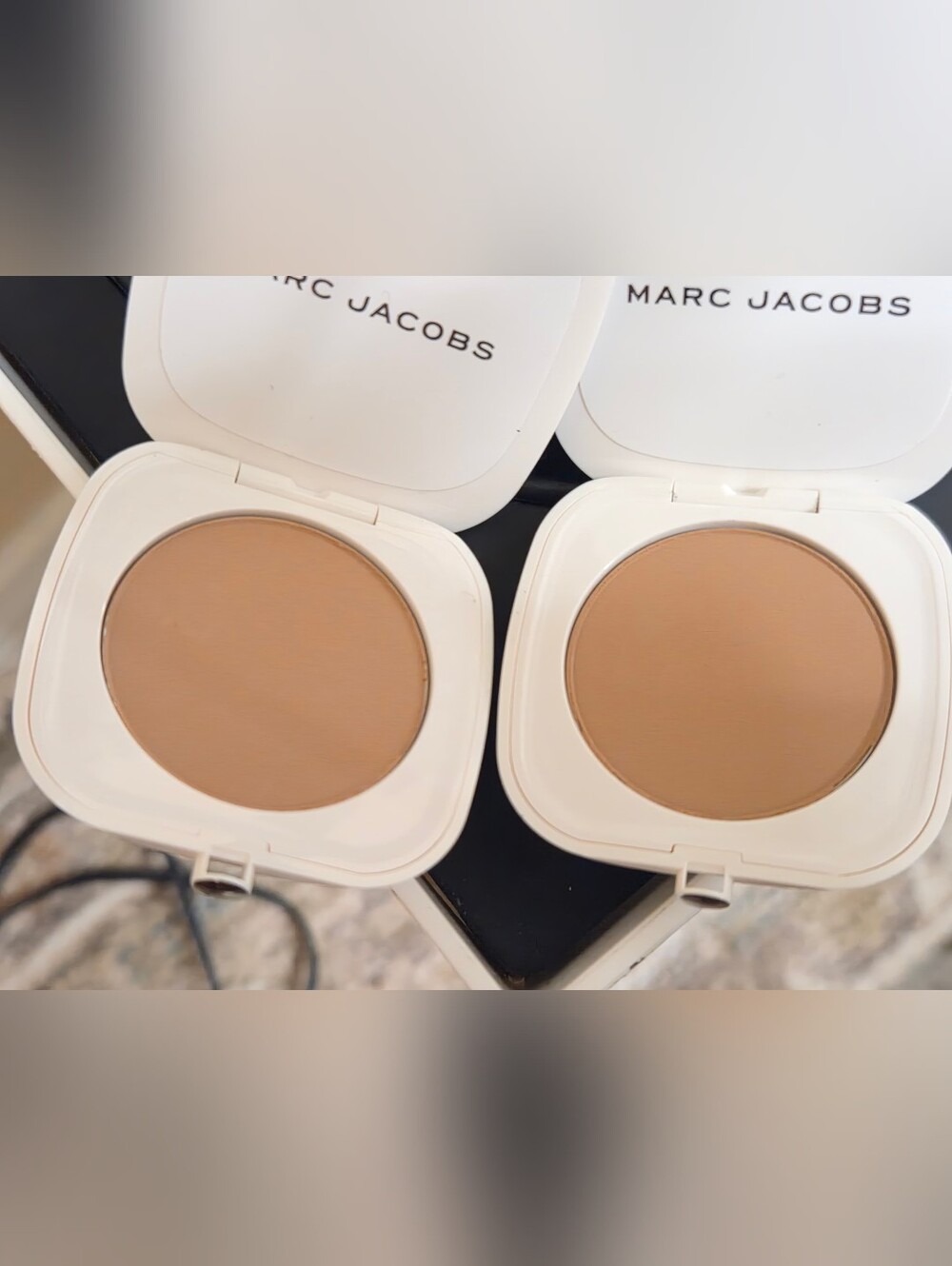 Lot of 2 Marc Jacobs Accomplice Instant Blurring Beauty Powder 104 Tan-Tastic 3